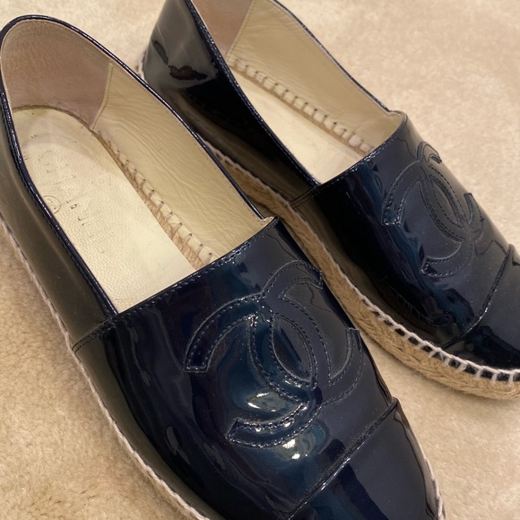 Chanel navy patent leather espadrilles size 7 - Picture 1 of 5